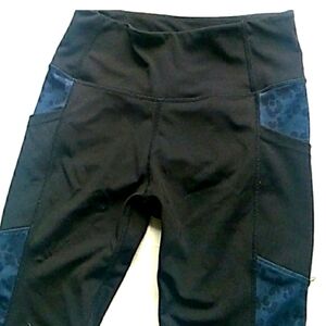 BSP BETTER SPORTS  LEGGINGS ,black w/ leopard spots